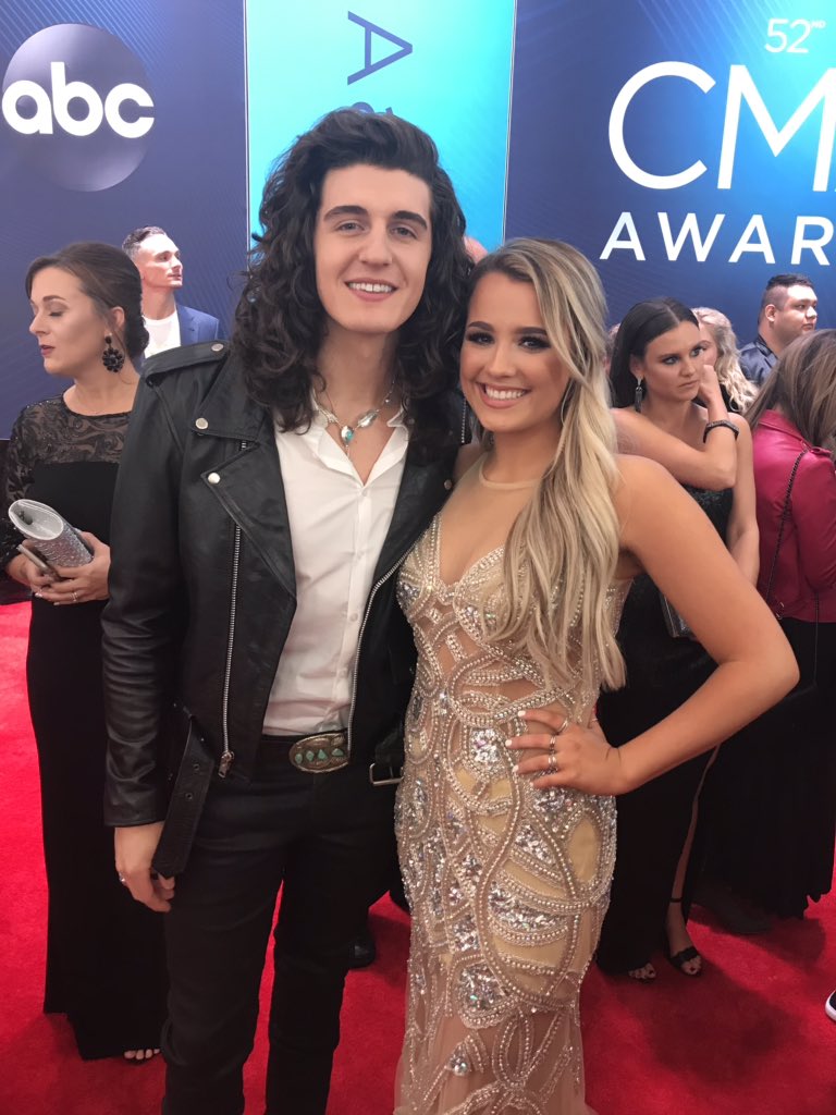 Cade Foehner and Gabby Barrett at the 2018 CMA Awards

