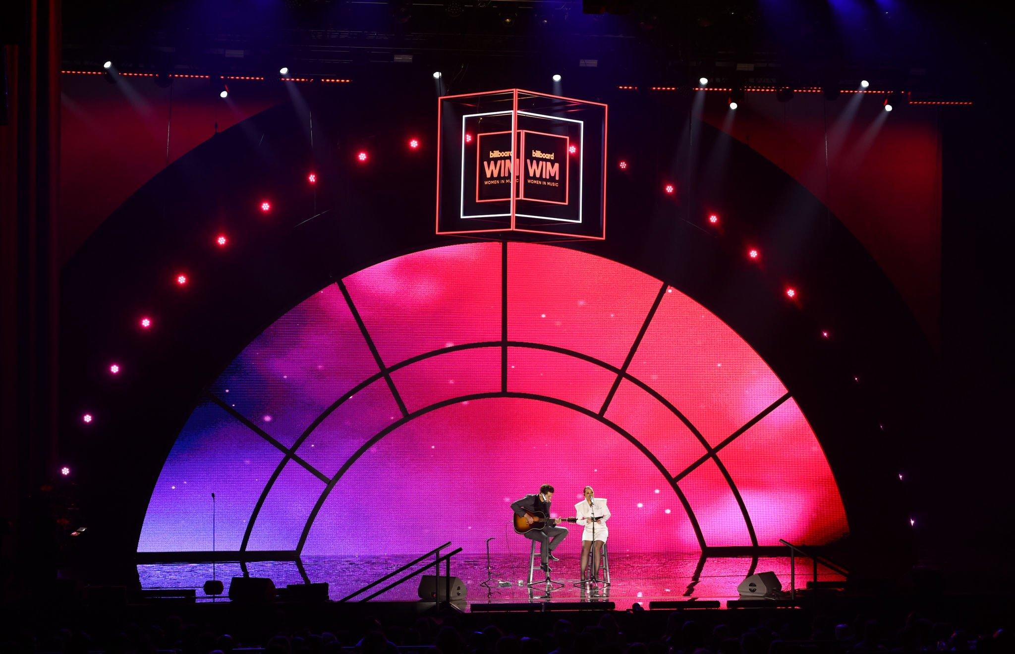 Gabby Barrett performs "I Hope" with husband Cade Foehner at the 2022 Billboard Women in Music Awards
