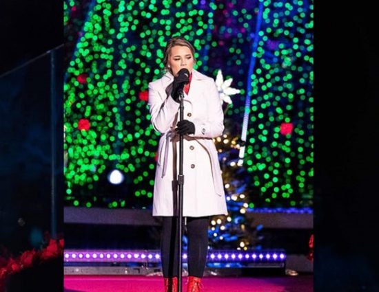 Gabby Barrett Performed at the 2018 National Christmas Tree Lighting Ceremony